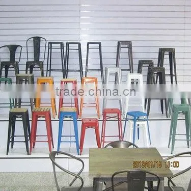 marais Powder Coating Red Table
