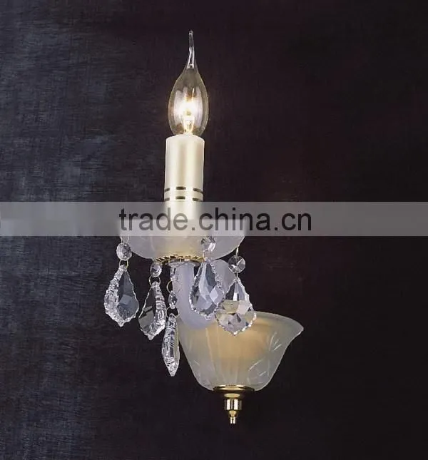 Quality custom-made iron adornments wall lamp/wall light