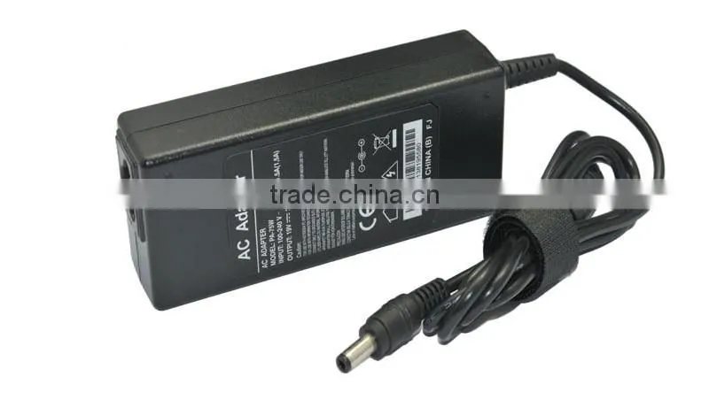 2016 hot selling travel laptop ac adapter plug for toshiba