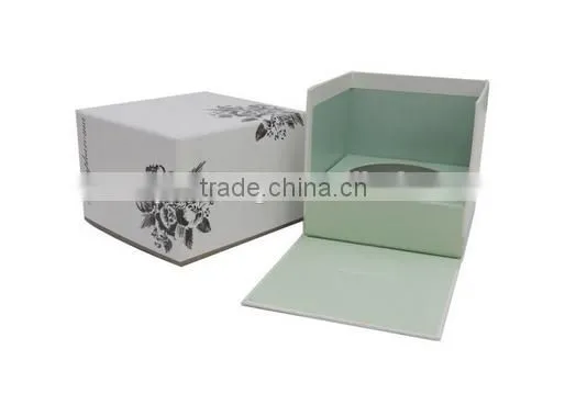 Magnetic closure gift box, magnetic cardboard cosmetic box