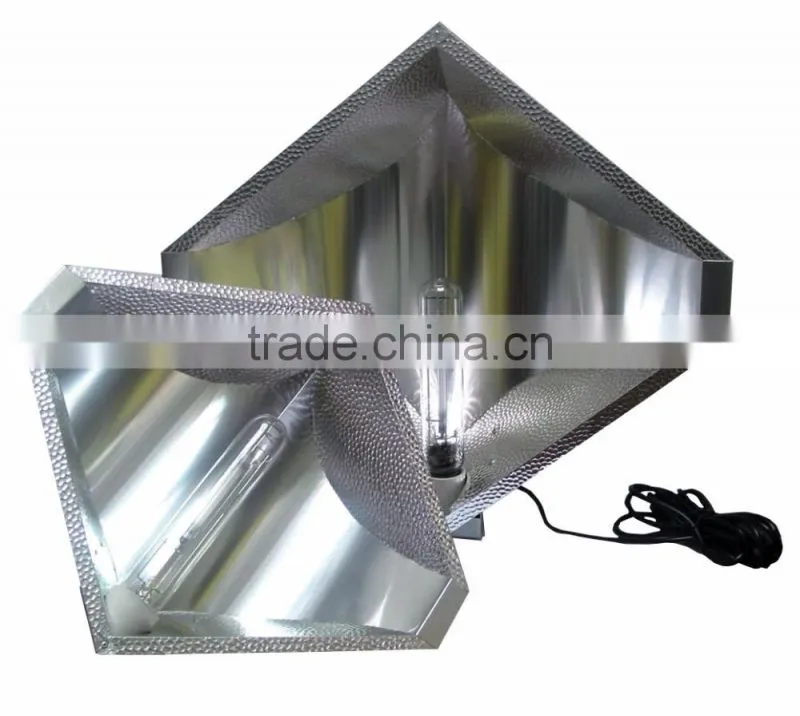 Double ended diamond grow lighting reflector for hydroponic