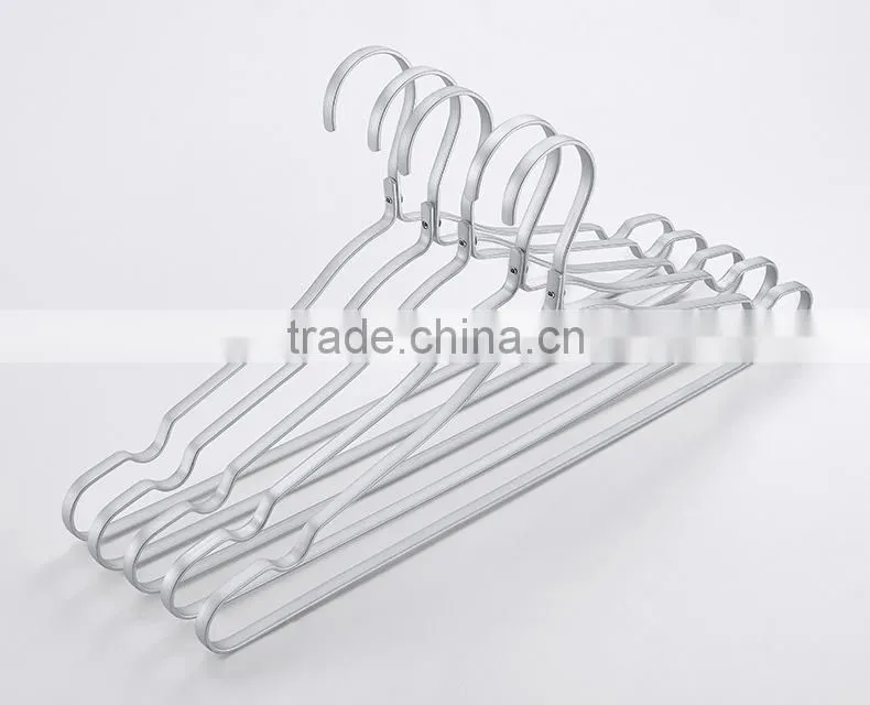 Hot selling metal wire coat hanger