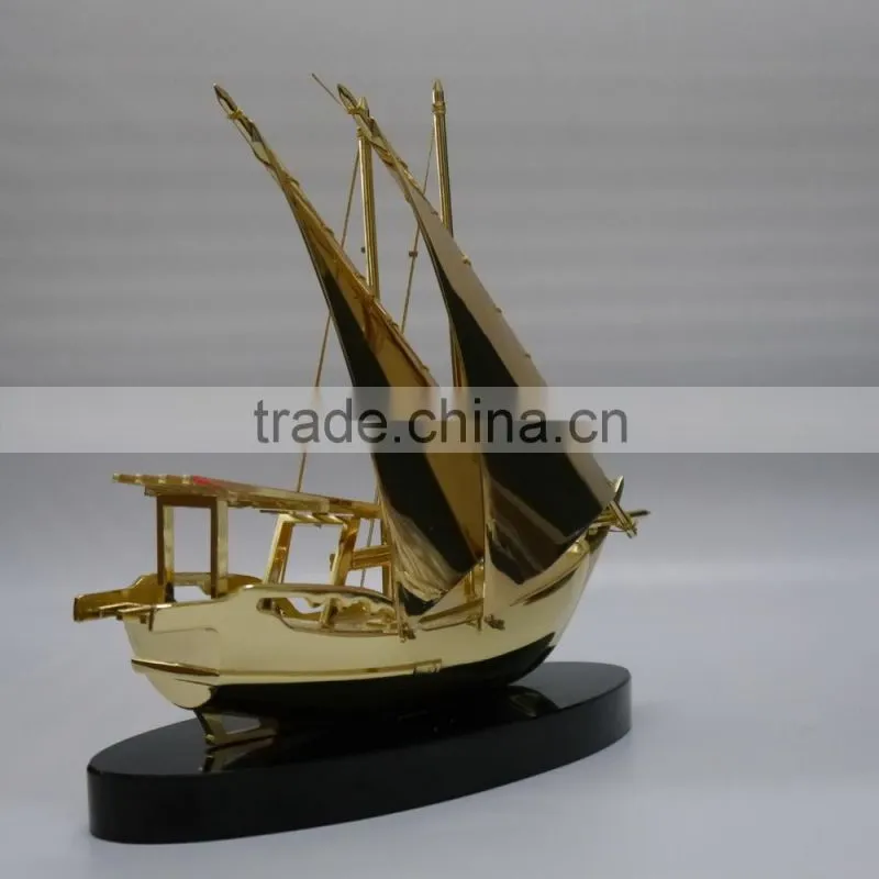 2017 NEW Style High Quality Beautiful Real Gold plated Dhow with Bahrain Gift