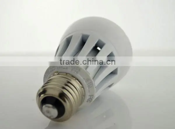 UL approved omni directional dimmable A19 LED bulbs