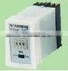 Power-on delay electronic time dvd replay cation with low power
