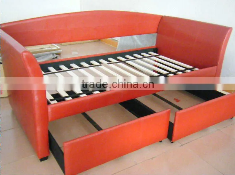 Upholstered Leather Daybed with Trundle