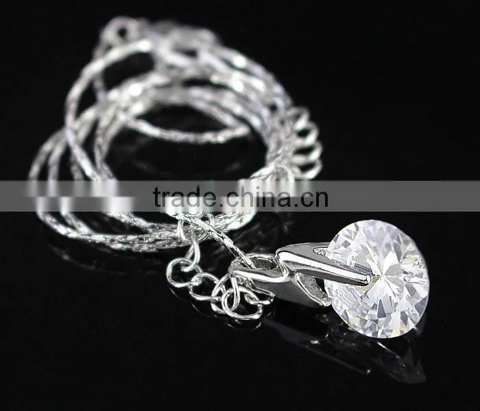 18K zircon flashing necklace