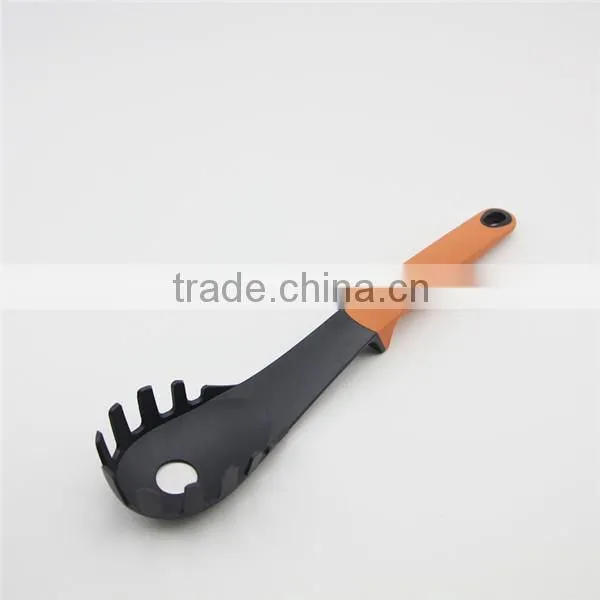 Durable and practical nylon utensils kitchenware set