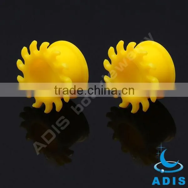 Wholesale unique silicon ear plugs tunnel studs