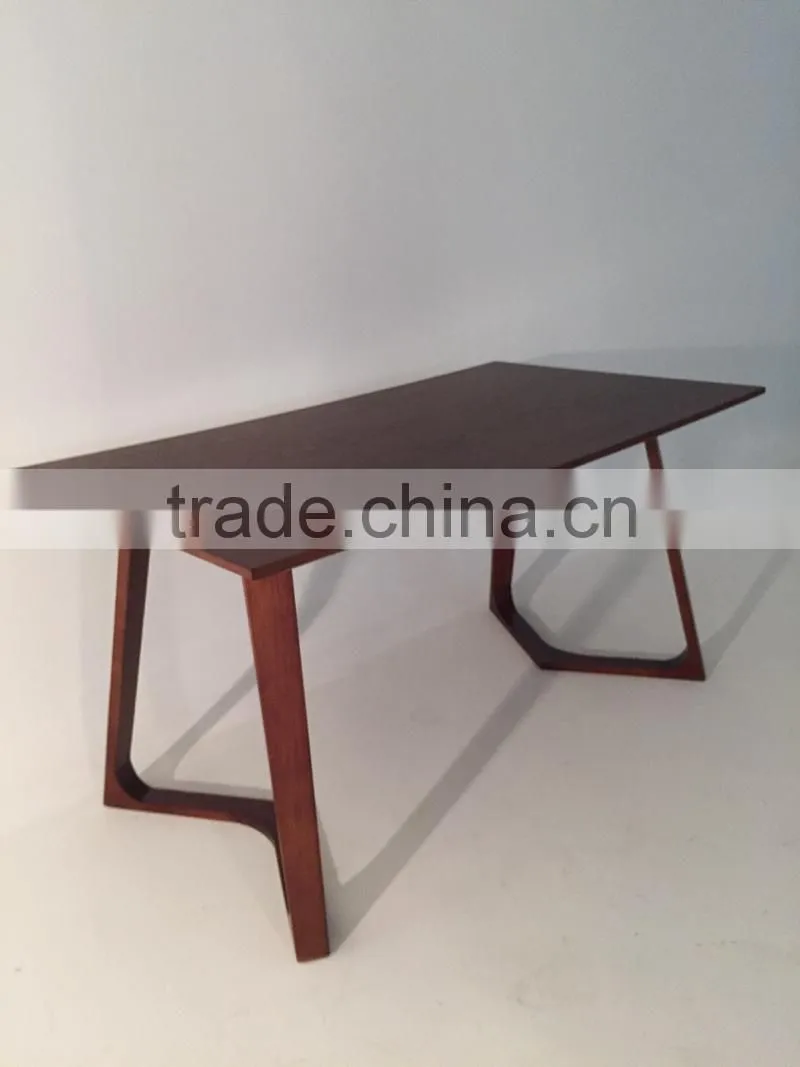 leisure round table