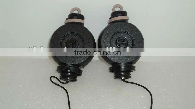 Hydroponic grow light hanger
