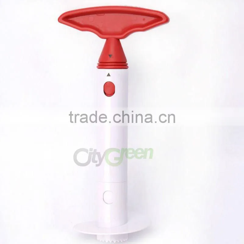 Handheld Cylindrical Pineapple cutter with Circular blade