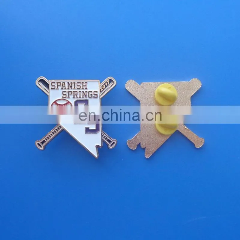 high quanlity university school logo customized special design soft enamel metal school badge with epoxy