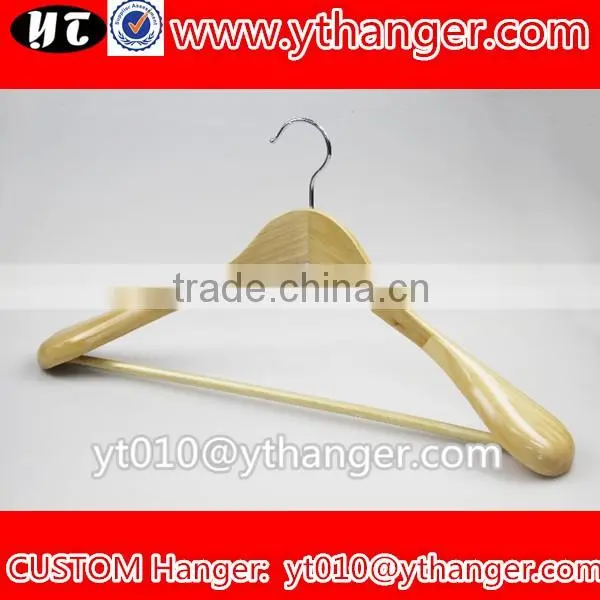 YY0530 supplier bulk wide shoulder flat wood clothes hanger hotel wooden hanger