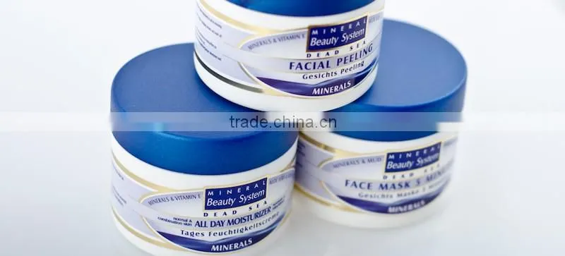 Dead sea moisturizing day cream with minerals and vitamins
