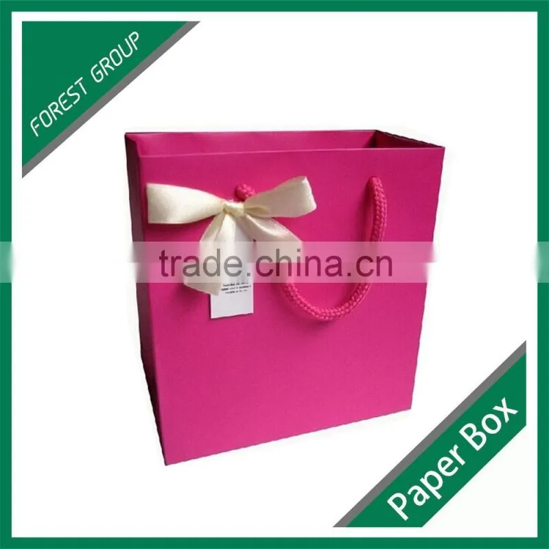 glossy printing paper shopping bag for packing gift in China