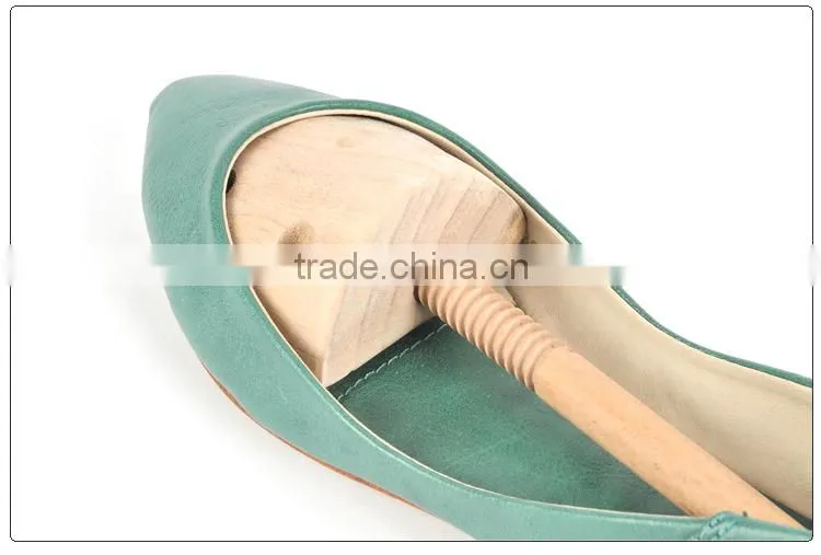adjustable spiral aromatic cedar shoe trees