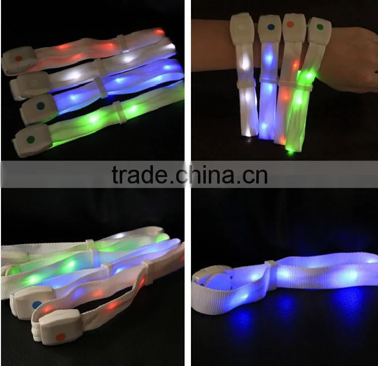 Radio controlled LED wristbands for concerts and live events