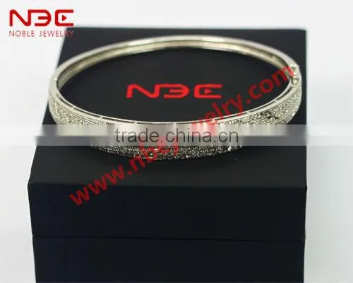 Factory offer hot sale bangle, 2013 new design silver bangle