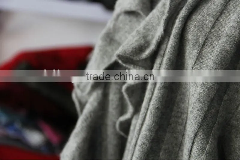 Ruffled Pure Cashmere Knitted Scarf