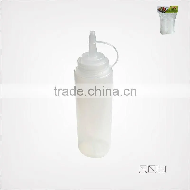 Plastic sauce bottle