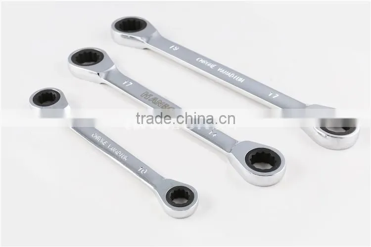 Double head ratchet wrench with mirror surface