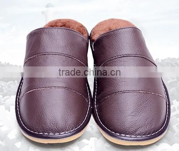 2014 new design fashionable leather indoor slipper