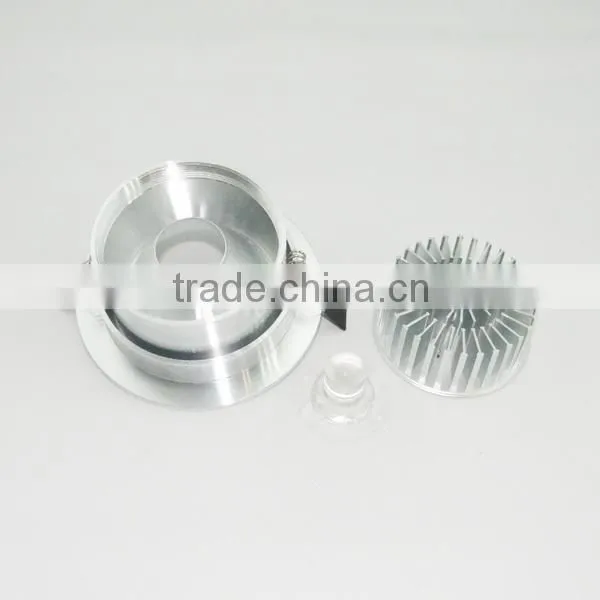Aluminum led light housing with forging heat sink