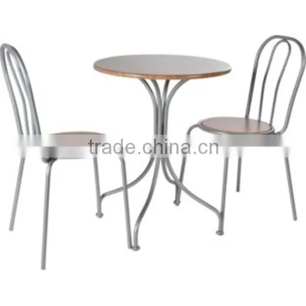 Wooden round dinner table