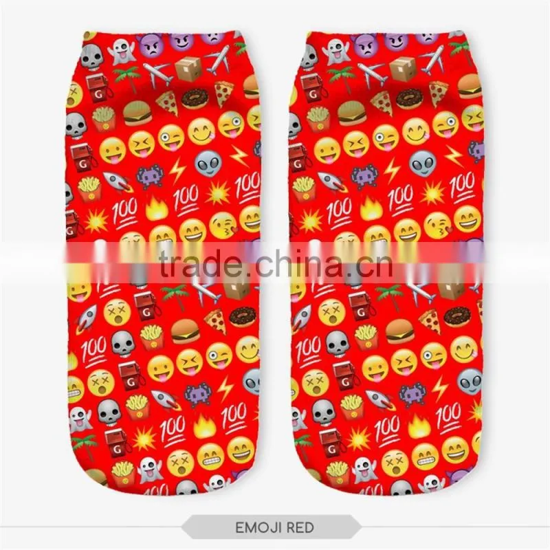 2016 Wholesale custom 3d cartoon tube emoji sock