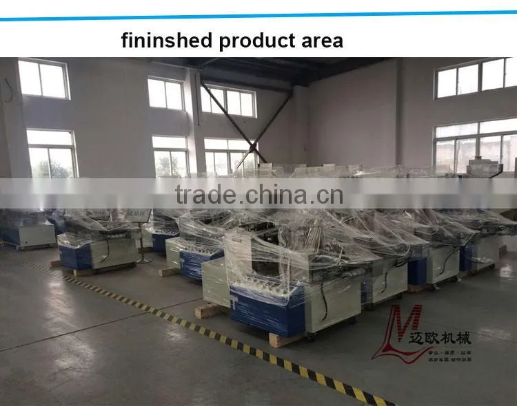 The cutter cutting machine traction