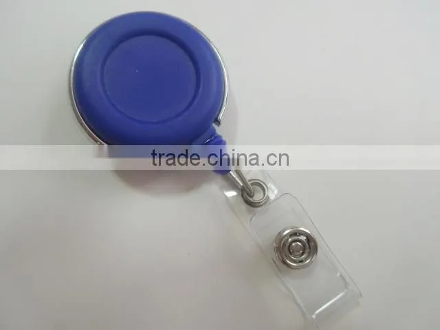 Round shape id retractable reel badge holder