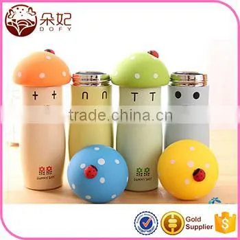 Modern high-grade high quality glass water bottle with silicone sleeve