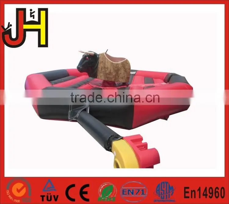Large Interactive Game Mechanical Rodeo Bull With Inflatable Mattress For Amusement Park