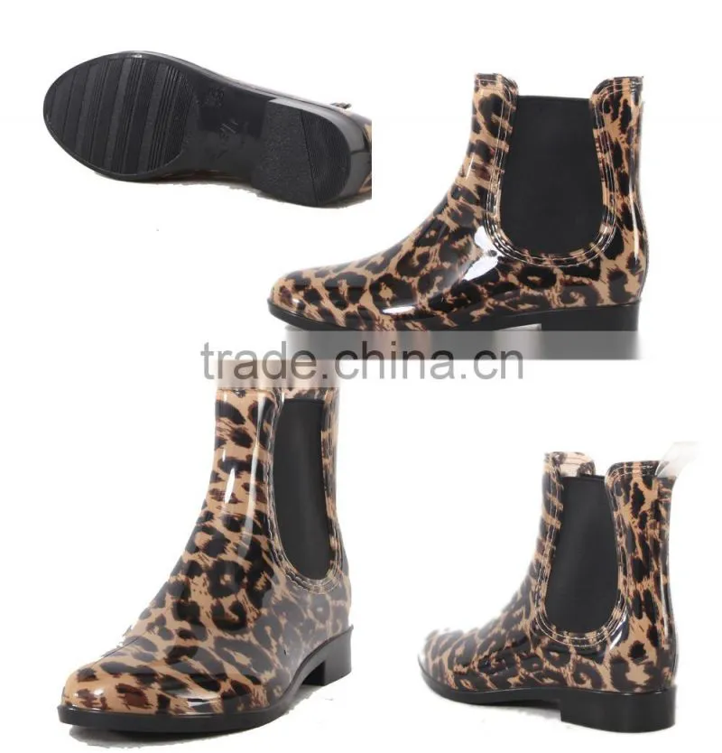 leopard print PVC rain boots, beautiful and cheap and safety and comfortable rain boots