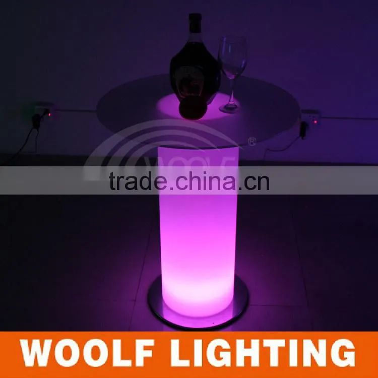 Warm Light Fashion Look Rechargeable LED Pillar Table for Party Events and Indoor Decoration