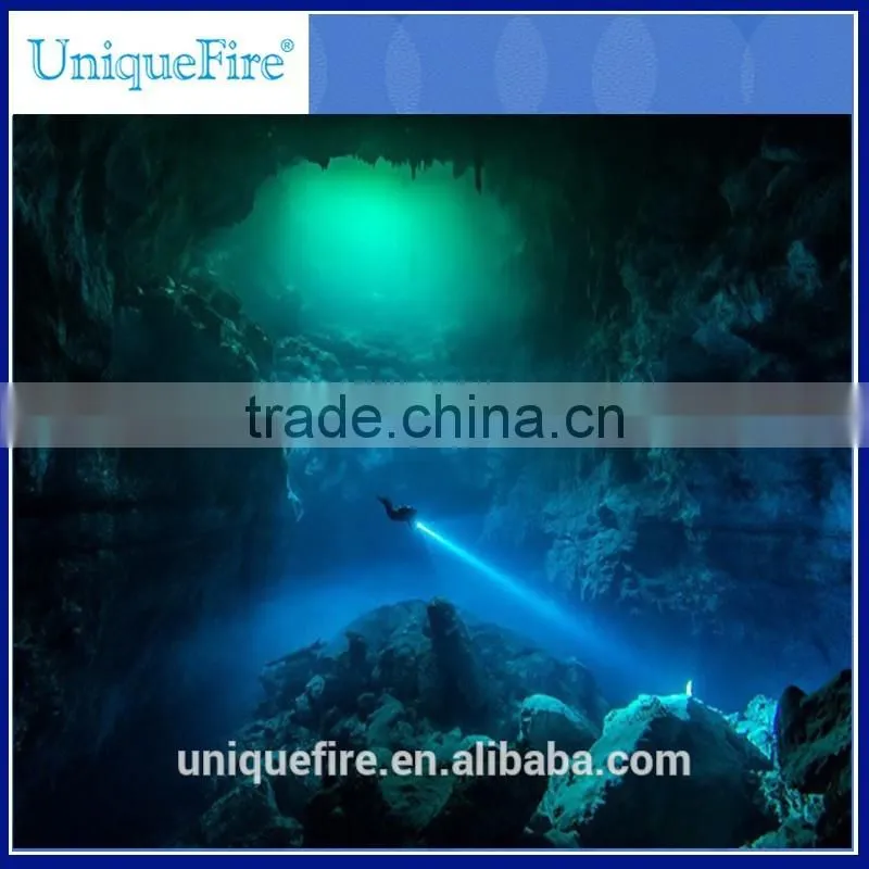 Uniquefire 26650 battery operated bright light diving flashlight with cree xm-l2