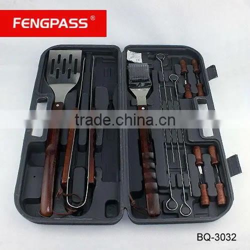 Hot sell 3pcs BBQ set with wooden handle BQ-3056