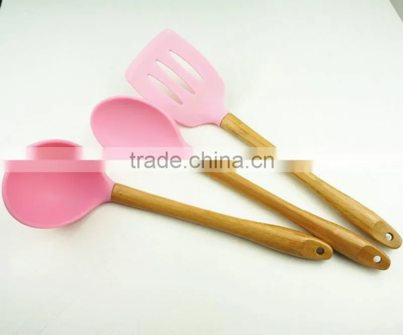 32016 Kitchen Utensils 3pcs silicone tools with bamboo handle