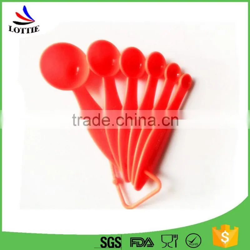 China Manufacturers FDA & LFGB standard Food grade Eco-friendly silicone baby spoon