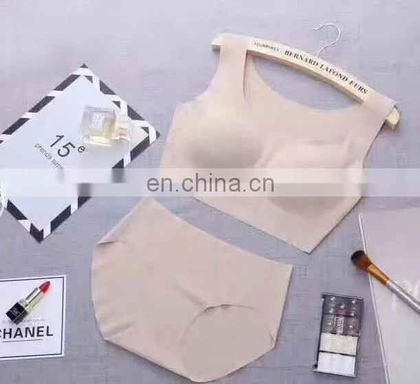 Women Seamless Vest Tops Padded Underwear Fitness Tank Tops