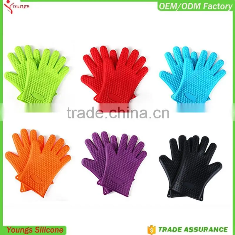 Customize Silicone Massage Glove Kitchen Glove FDA Soft Red Oven Gloves