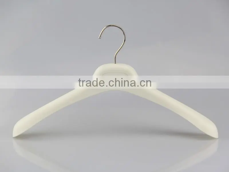 HA7018 china factory mens t shirts rubber paint palstic hanger