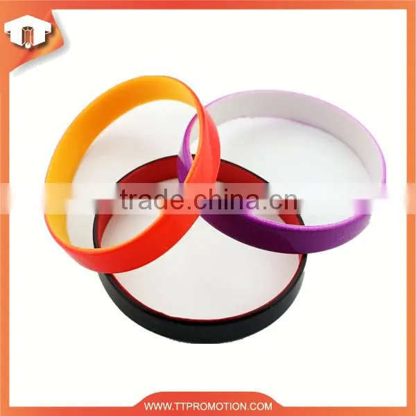 China manufacturer hand bracelet silicone wristband rubber bracelet