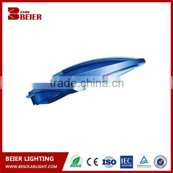 3 years warranty patented LED 70W single arm solar powered IP65 led solar street lamp