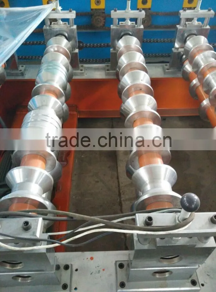 Corrugated iron roofing sheet roll forming making machine made in China