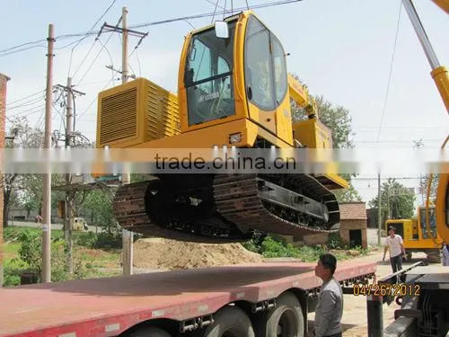 Internal lineup clamp associated with tracked crane