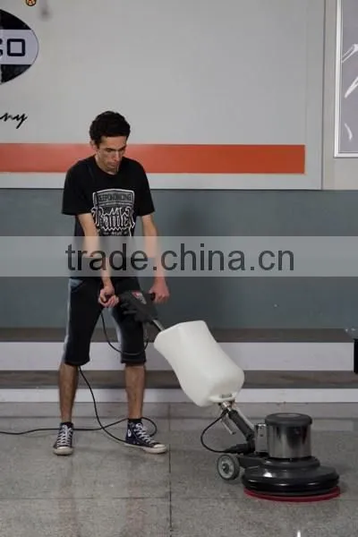 Superior qualing carpet extraction machine