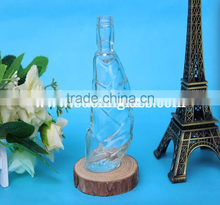 Fancy 700ml vodka glass wine bottle with cork
