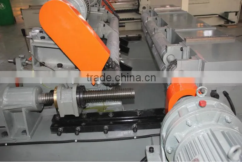Log rotary lathe